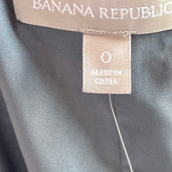 Banana Republic Gray Pleated Mid Skirt NWT - Picture 6 of 10